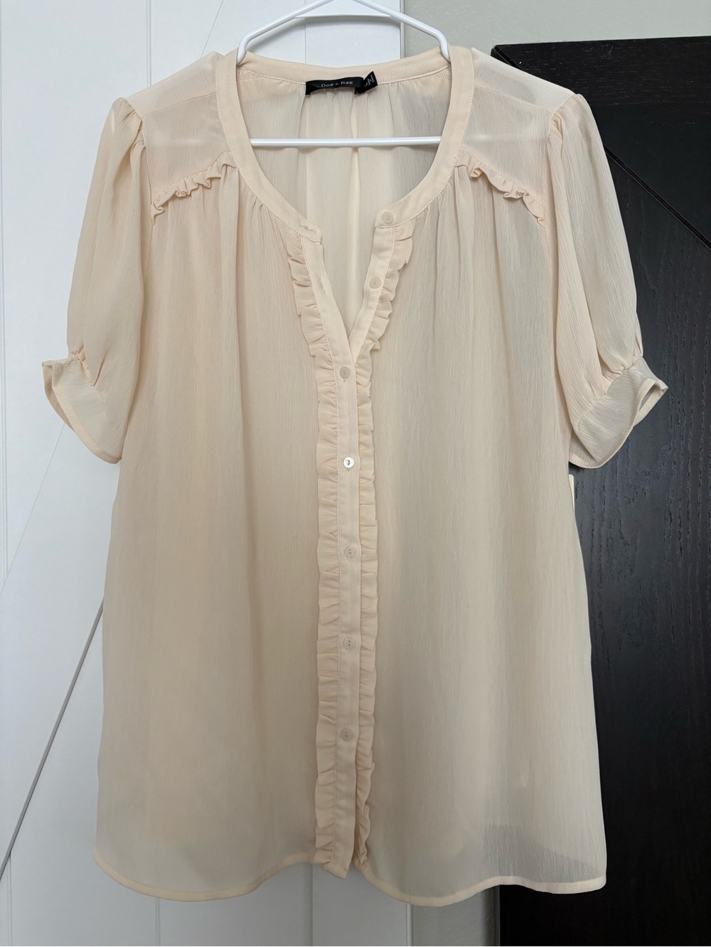 Doe and Rae Light Cream Ruffle Button-Front Women's Blouse